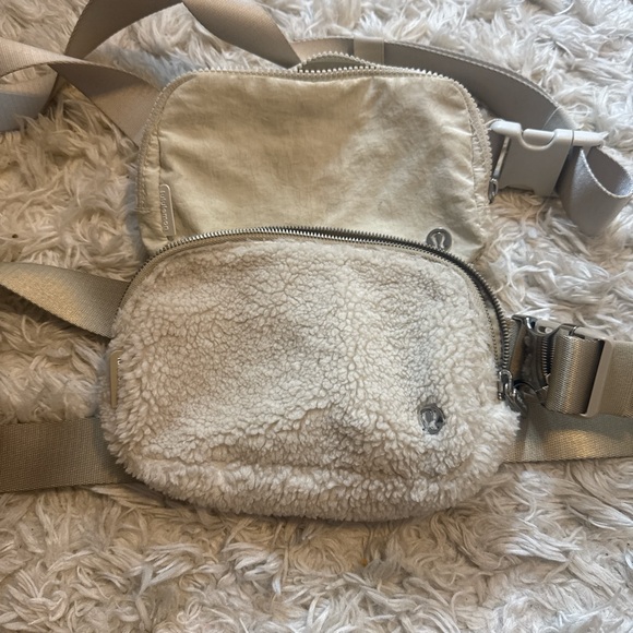 white opal and white fur lululemon danny pack bundle - Picture 1 of 6
